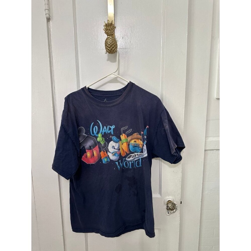Disneyland Walt Disney World by Hanes x- large shirt